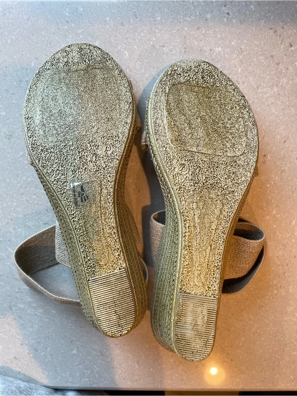 Charleston Shoe Co. “Carolina” Wedge | Linen Ruffle
